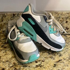 Nike Air Max Teal size 10 toddler sneakers in great condition.